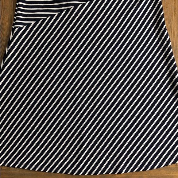 🎄 Vamp skirt striped navy and white midi length SZ  M - Picture 2 of 6